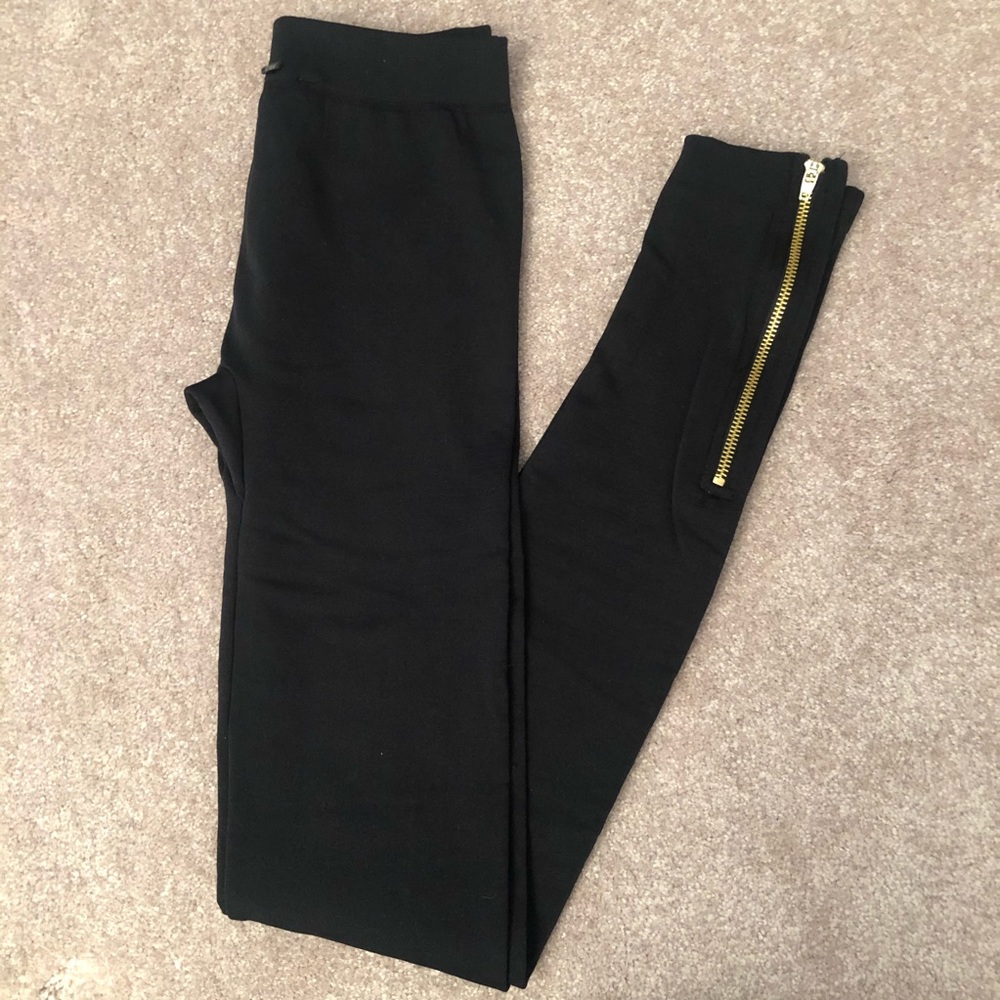 Dex- Black Leggings W/ Gold Zipper Detail- SIZE XS